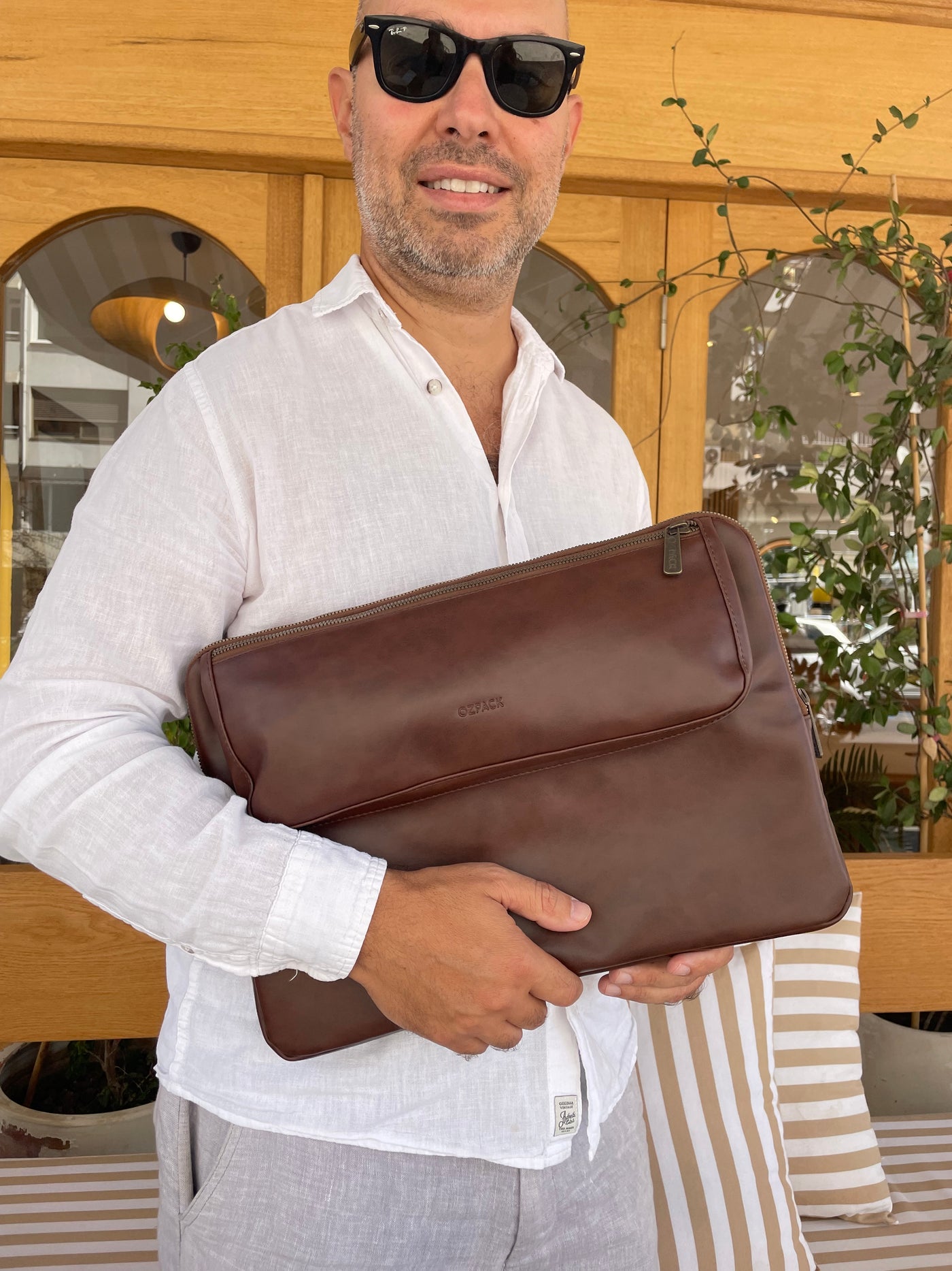 EXECUTIVE KOYU KAHVE BÜYÜK LAPTOP ÇANTASI 16 inç