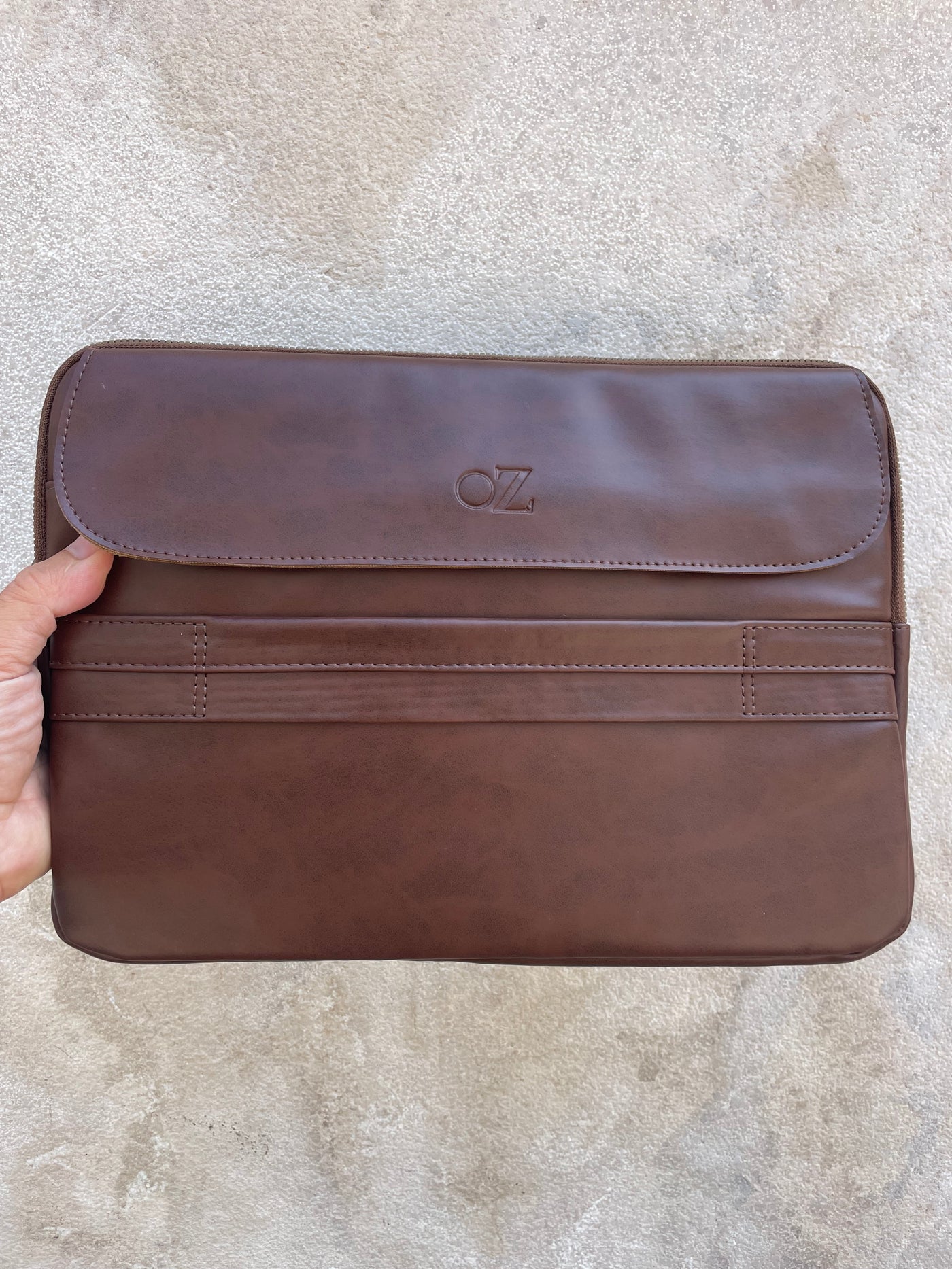 EXECUTIVE KOYU KAHVE ORTA LAPTOP ÇANTASI 14 inç