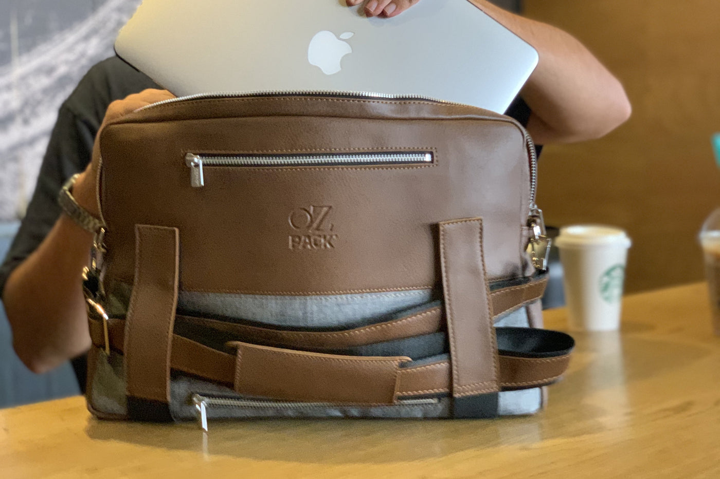 TRAVELER KOYU KAHVE BÜYÜK LAPTOP ÇANTASI - OZPACK